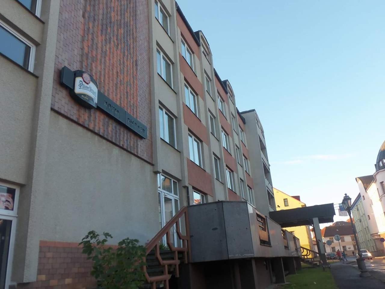 Hotel Bily Lev Rokycany Dış mekan fotoğraf
